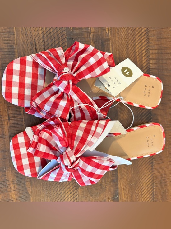 a new day Shoes - NWT - a new day Red and White Gingham Bow Slide Sandals